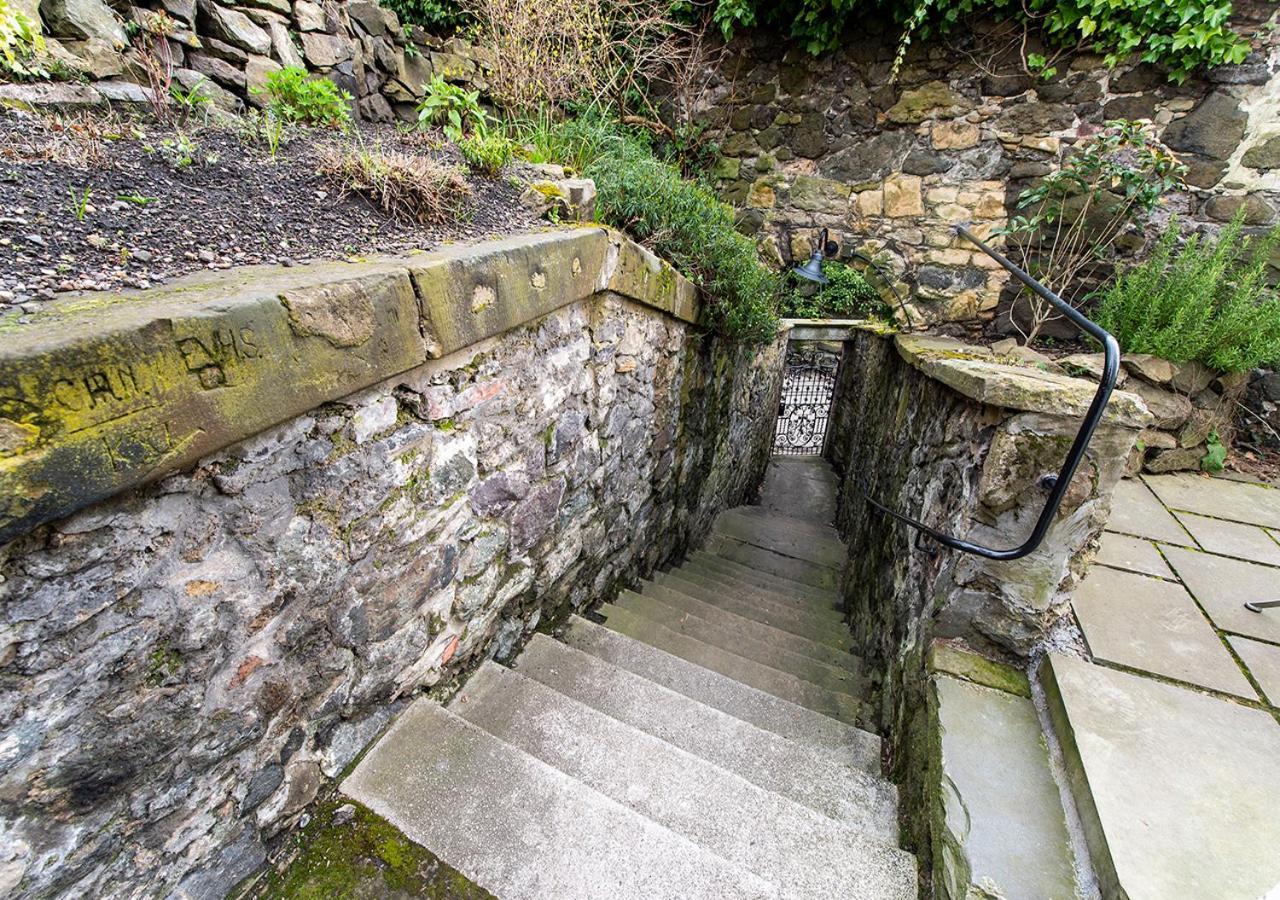 The Rock House - Main House Apartment เอดินบะระ ภายนอก รูปภาพ